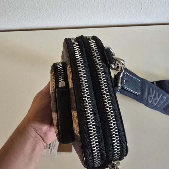 Burberry Crossbody - Picture 5 of 12